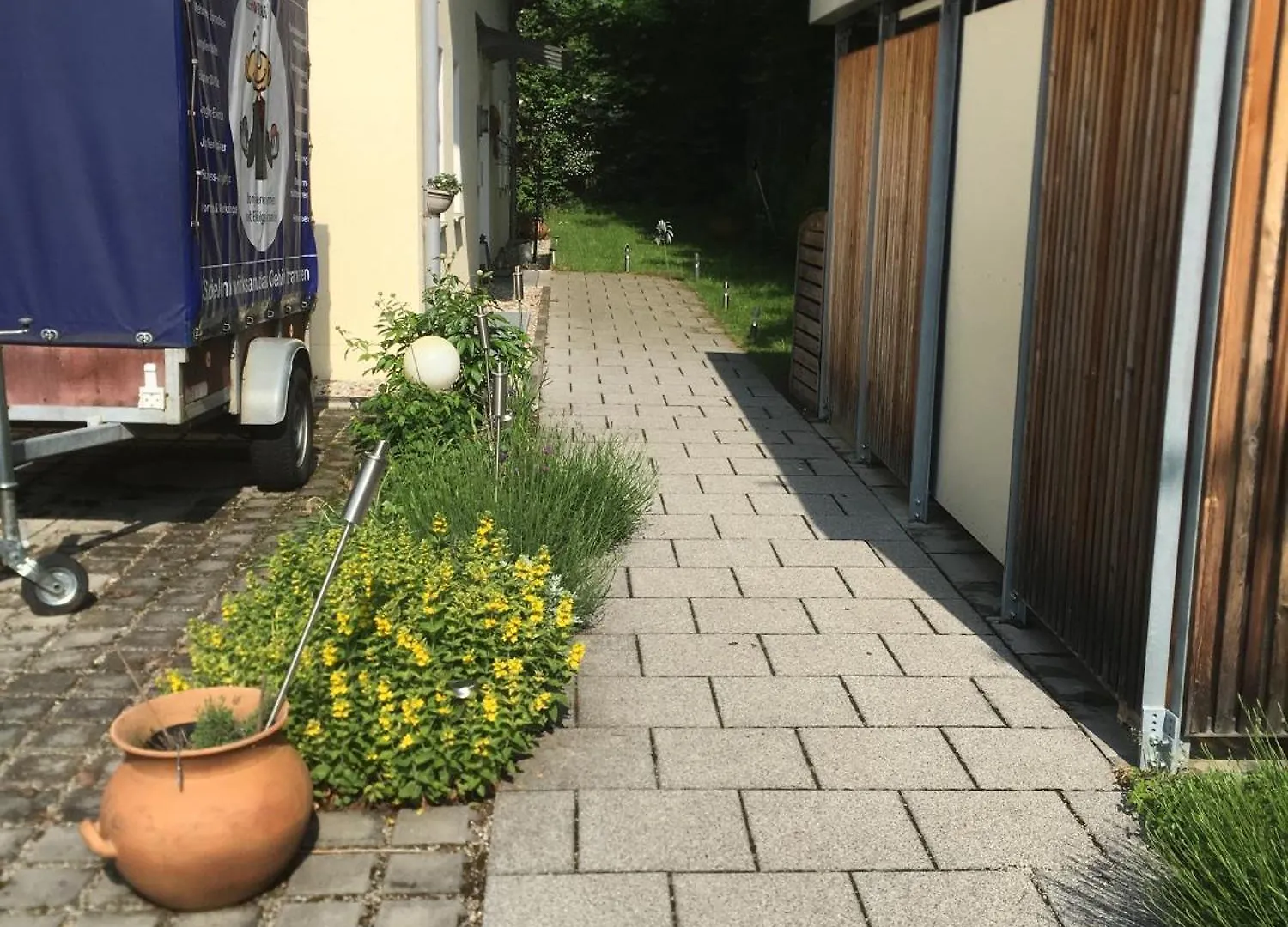 Gemuetliches Appartement In Neuhausen-Nymphenburg München 0*,  Németország